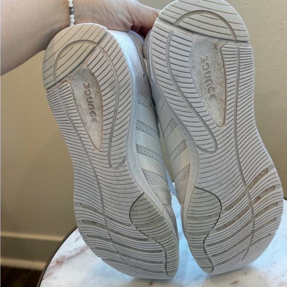 Women’s Adidas White Sneakers - Picture 6 of 8